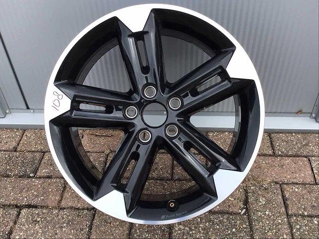 Audi sport velg - afbeelding 1 van  6