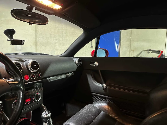 Audi tt 1.8 5v turbo quattro 179pk 2000, 26-fp-jk youngtimer - afbeelding 11 van  36