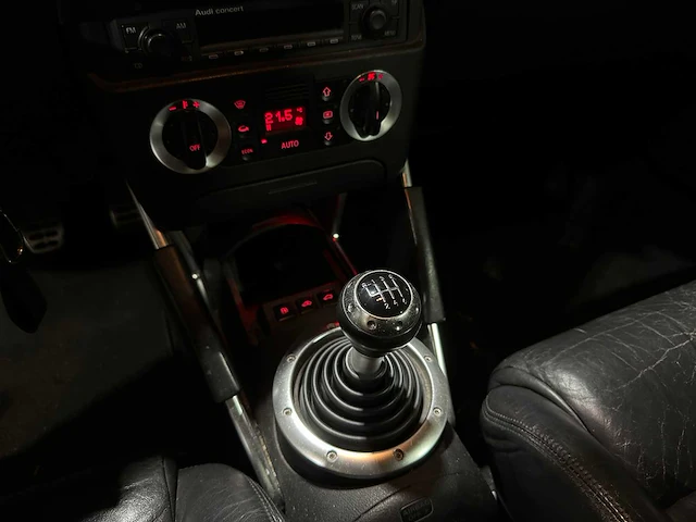 Audi tt 1.8 5v turbo quattro 179pk 2000, 26-fp-jk youngtimer - afbeelding 17 van  36