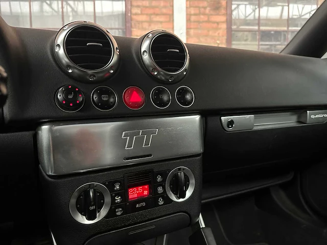 Audi tt 1.8 5v turbo quattro 224pk 2000 (origineel-nl), 82-gf-sp - afbeelding 21 van  35