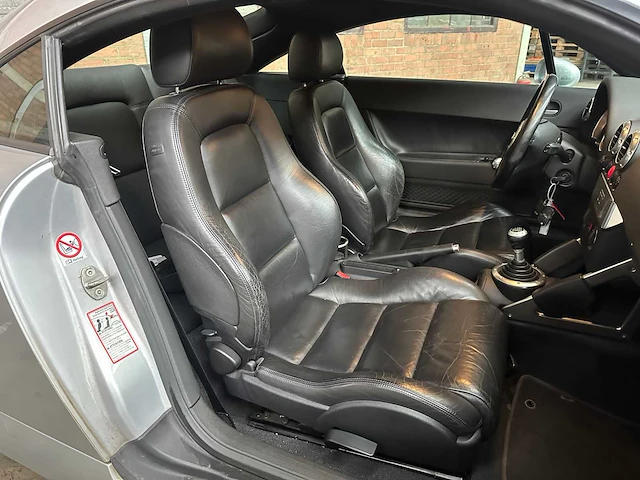 Audi tt 1.8 5v turbo quattro 224pk 2000 (origineel-nl), 82-gf-sp - afbeelding 30 van  35