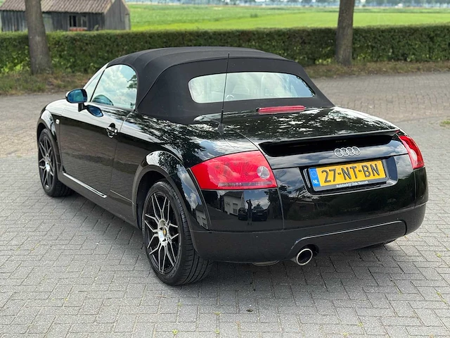 Audi tt roadster 1.8 5v turbo 27-nt-bn - afbeelding 2 van  22