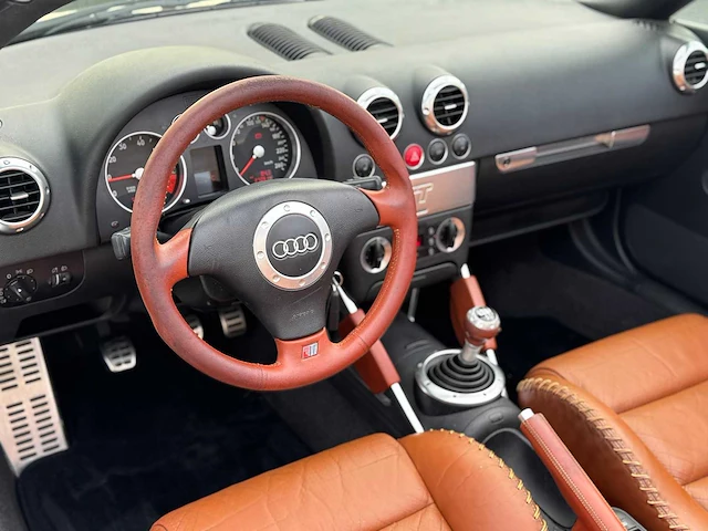 Audi tt roadster 1.8 5v turbo 27-nt-bn - afbeelding 5 van  22