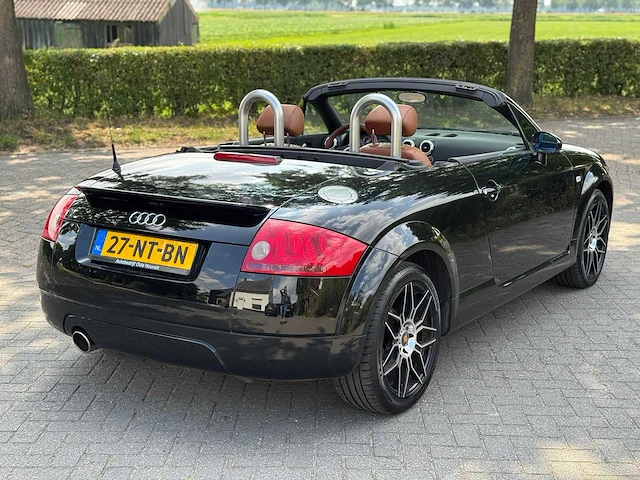 Audi tt roadster 1.8 5v turbo 27-nt-bn - afbeelding 18 van  22