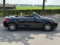 Audi tt roadster 1.8 5v turbo 27-nt-bn - afbeelding 19 van  22