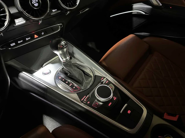Audi tts abt 2.0 tfsi quattro s-tronic pro line plus 310pk 2015 tt, nf-333-v - afbeelding 21 van  45