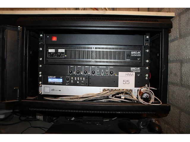 Audio installatie ecler bestaande uit versterker, mixer, e-player en diverse speakers. let op: speakers han... - afbeelding 2 van  2