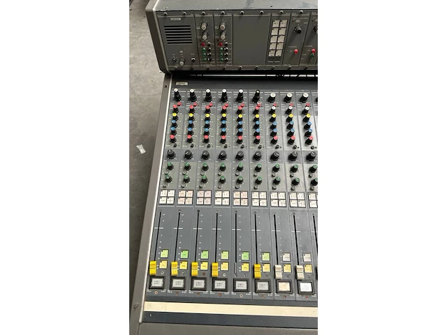 Audio mixer eela audio - afbeelding 9 van  16