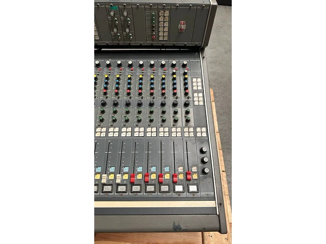 Audio mixer eela audio - afbeelding 13 van  16