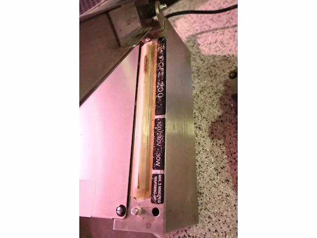 Audion elektro 200gps sealmachine met rvs aanvoertafel - afbeelding 4 van  4