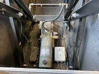 Audipack liftomatic he-2000/1 projector lift in flightcase - afbeelding 3 van  9