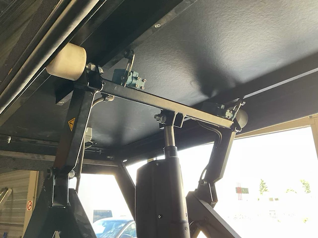 Audipack liftomatic he-2000/1 projector lift in flightcase - afbeelding 4 van  9