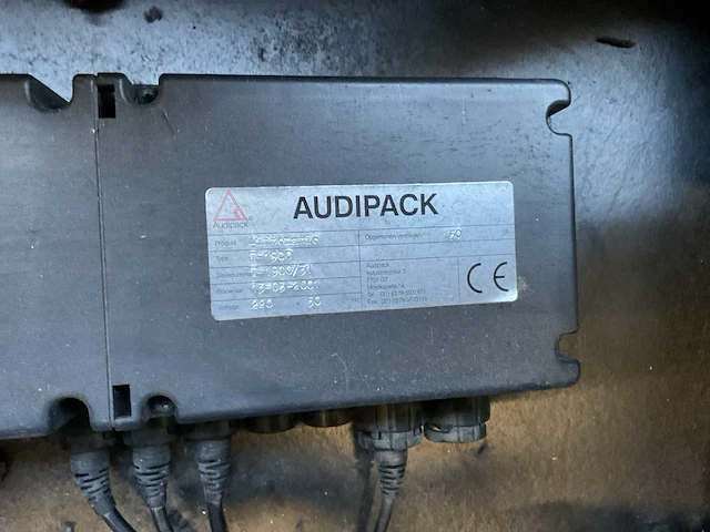 Audipack liftomatic t-1900 projector lift in flightcase - afbeelding 5 van  8
