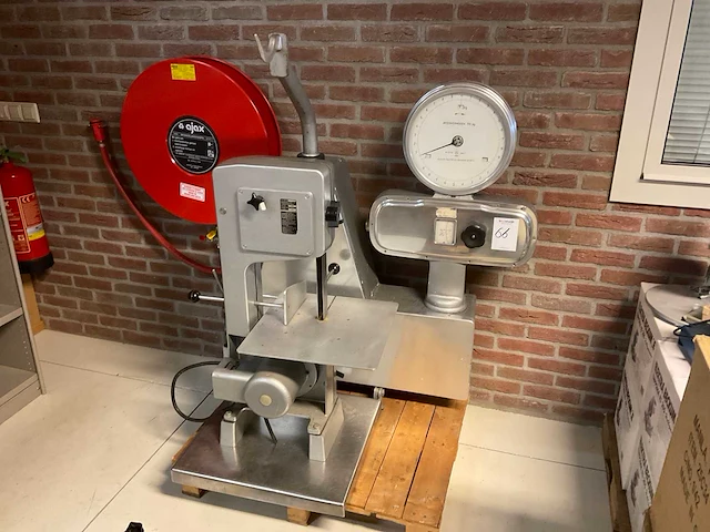 August sauter - f - various food processing equipment - afbeelding 1 van  6