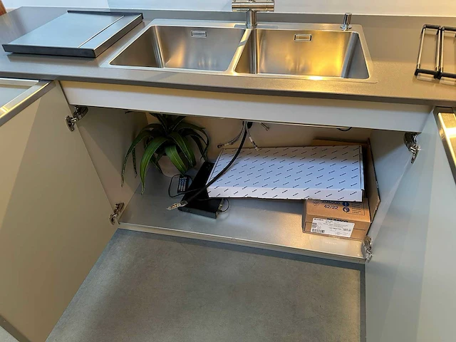 Augustijns - showroomkeuken - afbeelding 8 van  47