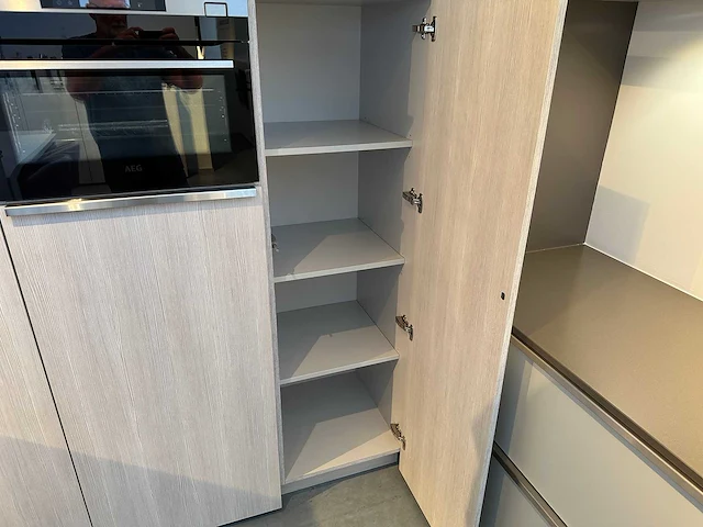 Augustijns - showroomkeuken - afbeelding 26 van  47