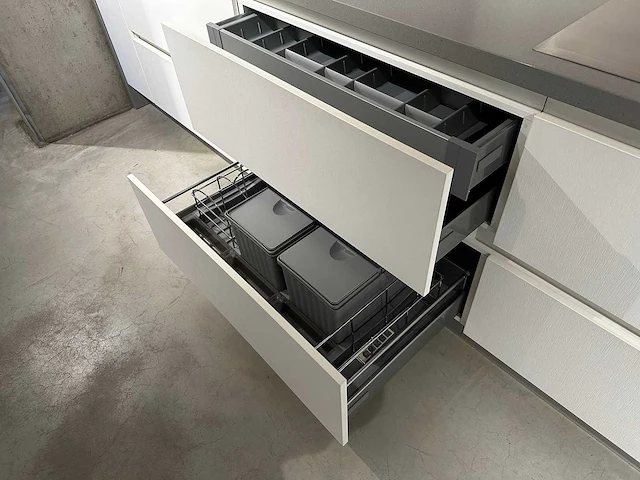 Augustijns - showroomkeuken - afbeelding 2 van  34