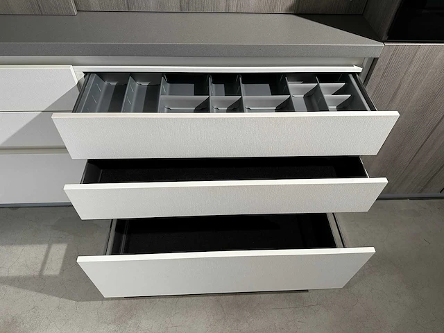 Augustijns - showroomkeuken - afbeelding 15 van  34