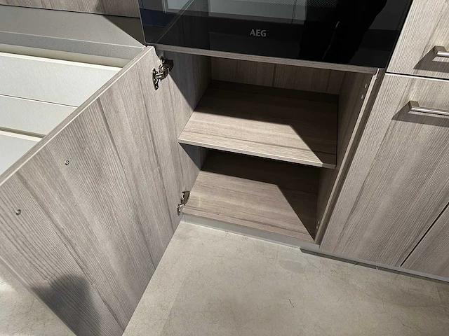 Augustijns - showroomkeuken - afbeelding 21 van  34