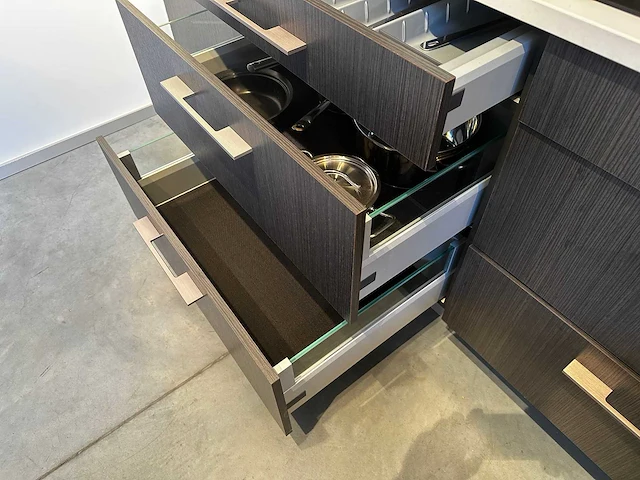 Augustijns - showroomkeuken - afbeelding 6 van  26