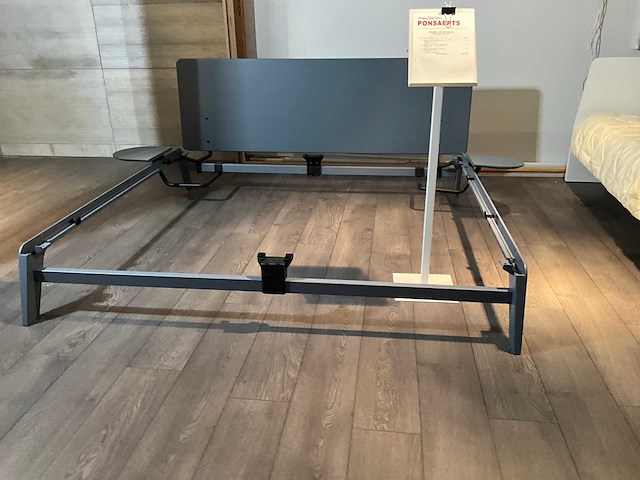 Auping bedframe - afbeelding 2 van  9