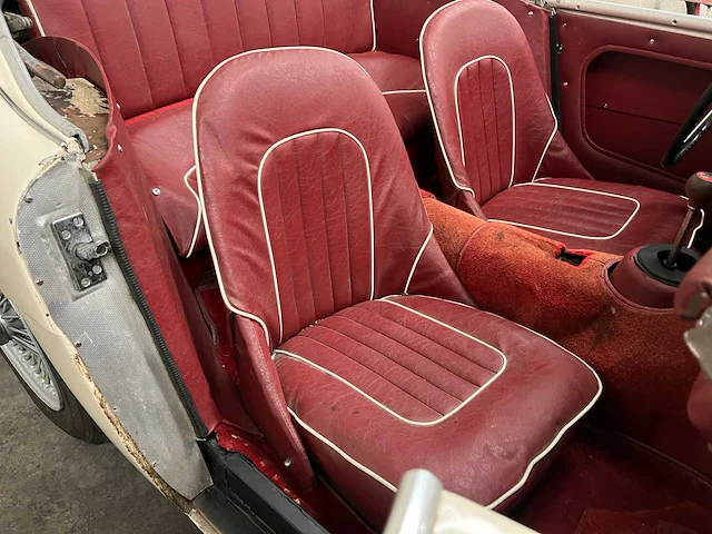 Austin-healey 3000 mark ii 2+2 cabriolet - projectauto - lhd 3 carburettors 1962 oldtimer - afbeelding 14 van  28