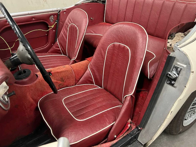 Austin-healey 3000 mark ii 2+2 cabriolet - projectauto - lhd 3 carburettors 1962 oldtimer - afbeelding 17 van  28