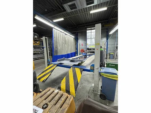 Autec - hefbrug - afbeelding 5 van  5