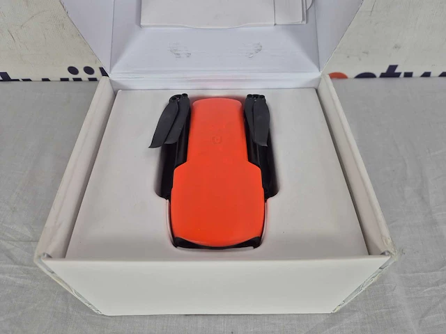 Autel drone evo nano+ standaard oranje cmos 1/1.28 50 mp - afbeelding 3 van  4