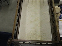 Autenthieke oude wieg model cas. afmeting 159 x 61 x 83 cm - afbeelding 2 van  4
