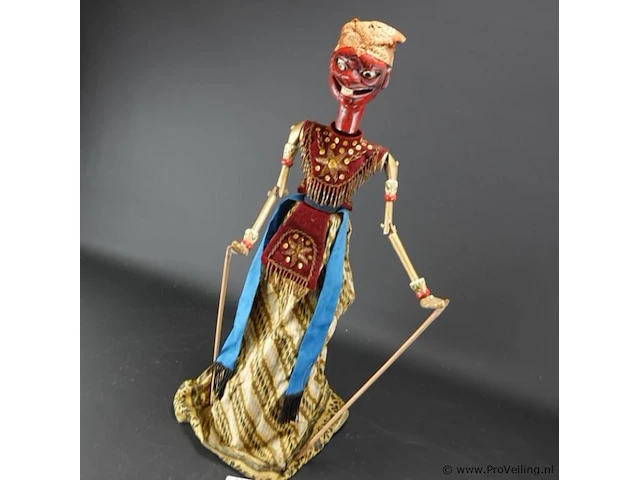 Authentieke indische wayang golek pop - afbeelding 2 van  5