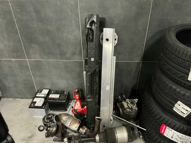 Auto onderdelen / banden - afbeelding 13 van  27