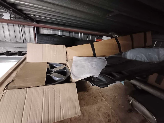 Auto onderdelen / banden - afbeelding 18 van  27
