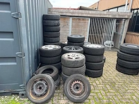 Auto wielen banden velgen - afbeelding 1 van  9