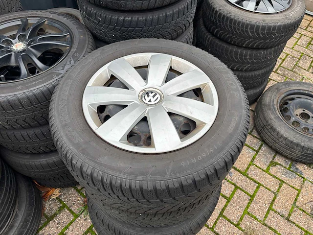 Auto wielen banden velgen - afbeelding 5 van  9
