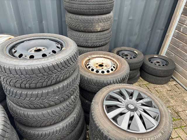 Auto wielen banden velgen - afbeelding 6 van  9