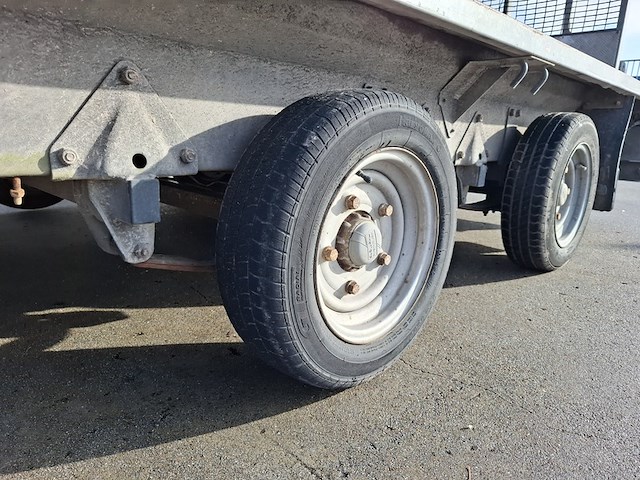 Autoambulance, ifor william, gx6, 2006 - afbeelding 10 van  18