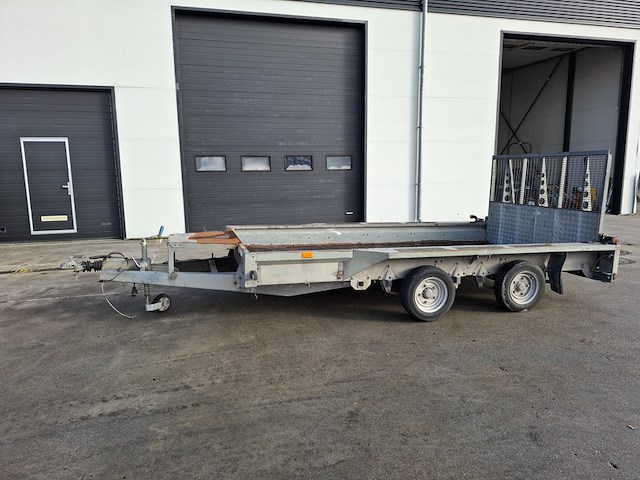 Autoambulance, ifor william, gx6, 2006 - afbeelding 1 van  18