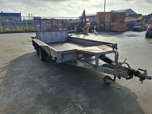 Autoambulance, ifor william, gx6, 2006 - afbeelding 13 van  18