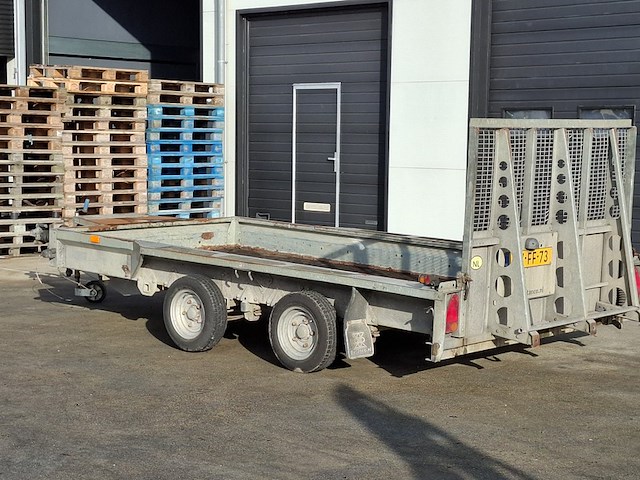 Autoambulance, ifor william, gx6, 2006 - afbeelding 15 van  18