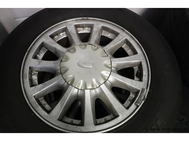 Autobanden met ford velgen - 215/65r15 - 4 stuks - afbeelding 2 van  3