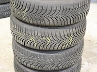 Autobanden met stalen velg, diverse merken - 185/65r15-88t - 4 stuks - afbeelding 1 van  11