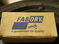 Autobanden met stalen velgen - 4 stuks - afbeelding 2 van  7