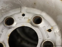 Autobanden met stalen velgen - 5 stuks - afbeelding 4 van  5