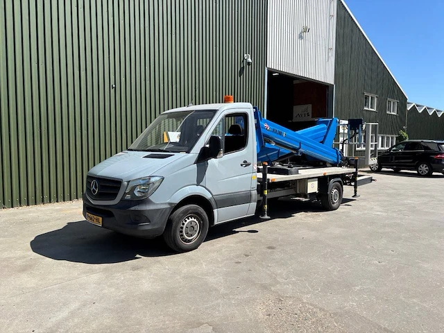 Autohoogwerker mercedes-benz sprinter diesel 2017 met hoogwerker versalift vtx-240 24.2m 2017 - afbeelding 1 van  1