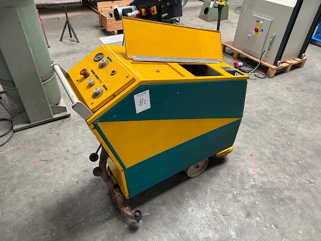 Autola - veegmachine - afbeelding 1 van  6