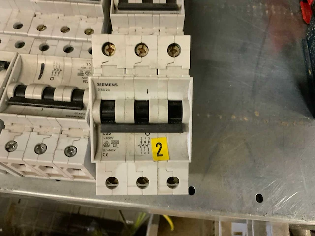 Automaat ( stroomonderbreker) (55x) - afbeelding 2 van  4