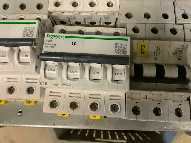 Automaat ( stroomonderbreker) (55x) - afbeelding 3 van  4