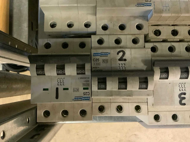 Automaat ( stroomonderbreker) (55x) - afbeelding 2 van  2