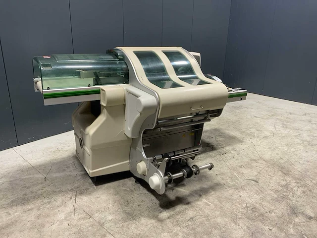 Automac piu 55 stretch verpakkingsmachine - afbeelding 4 van  10